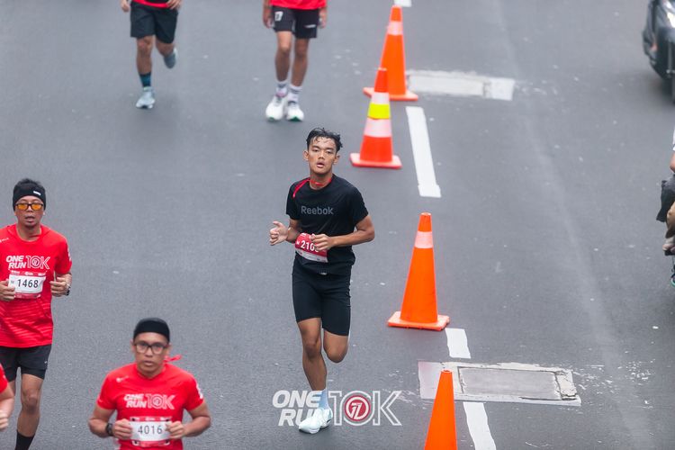 Race photo from ONE RUN 10K 2025