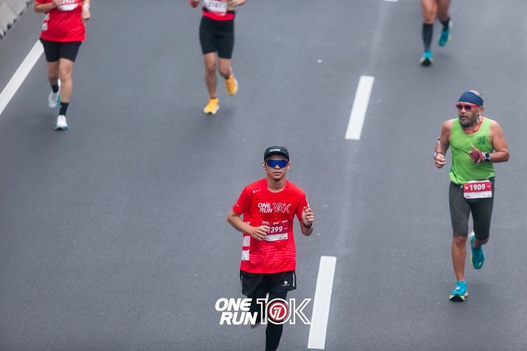 Race photo from ONE RUN 10K 2025