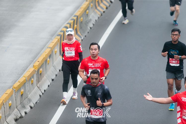 Race photo from ONE RUN 10K 2025