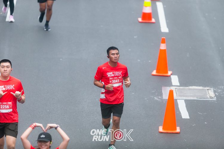 Race photo from ONE RUN 10K 2025