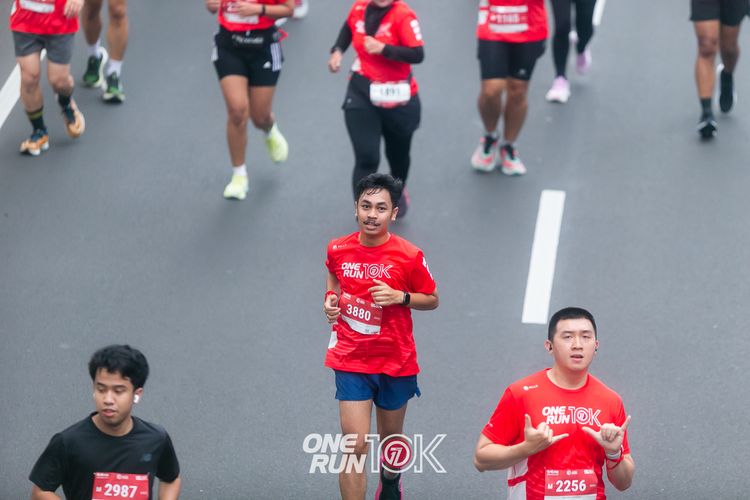 Race photo from ONE RUN 10K 2025
