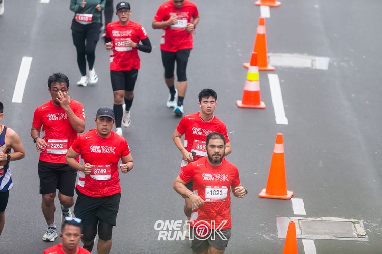 Race photo from ONE RUN 10K 2025