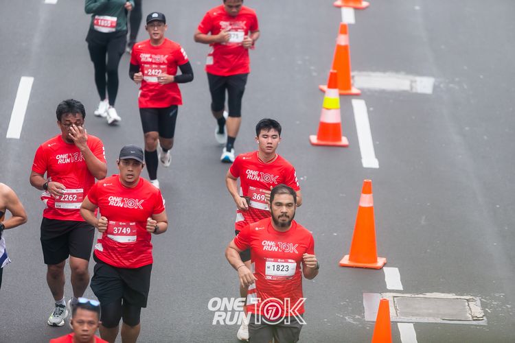 Race photo from ONE RUN 10K 2025