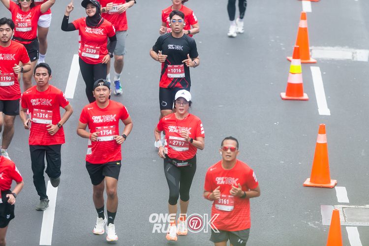 Race photo from ONE RUN 10K 2025