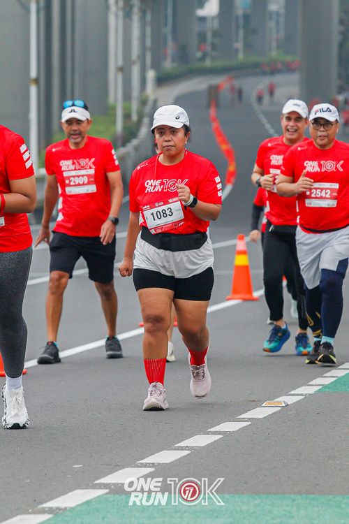 Race photo from ONE RUN 10K 2025