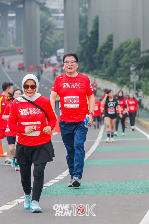 Race photo from ONE RUN 10K 2025