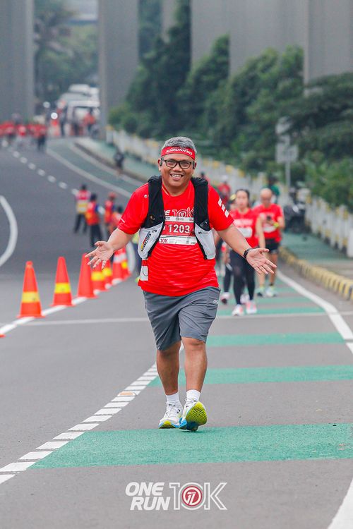 Race photo from ONE RUN 10K 2025