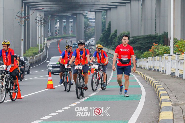 Race photo from ONE RUN 10K 2025