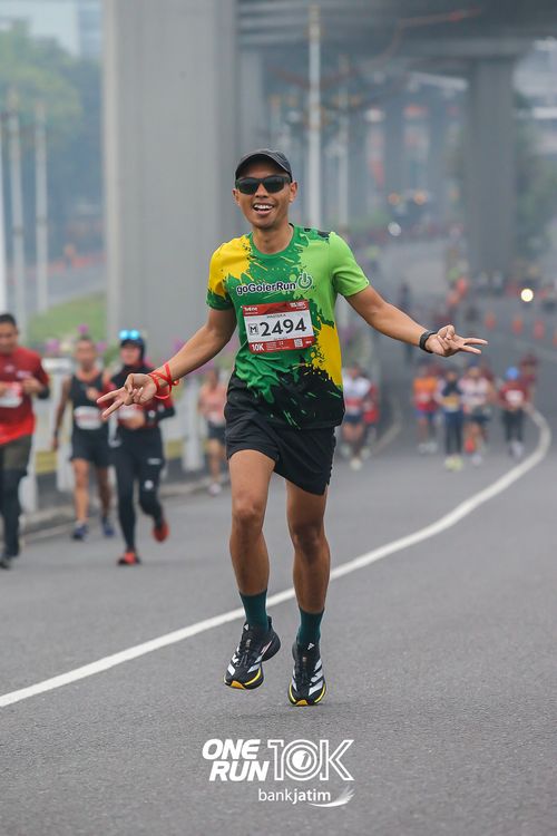 Race photo from ONE RUN 10 K