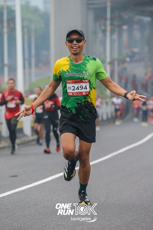 Race photo from ONE RUN 10 K
