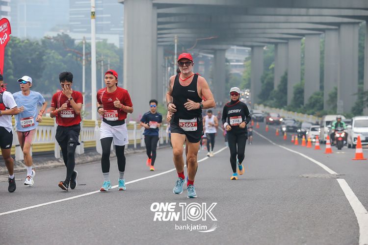 Race photo from ONE RUN 10 K