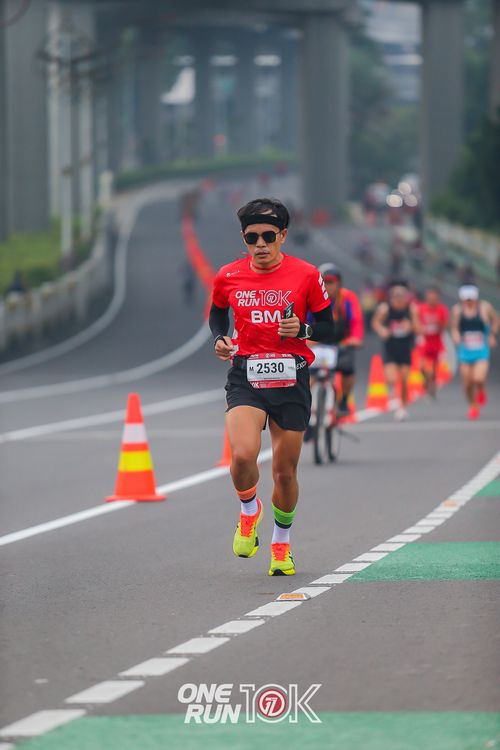 Race photo from ONE RUN 10K 2025