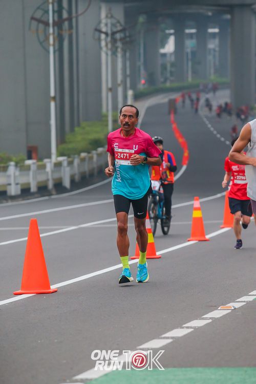 Race photo from ONE RUN 10K 2025