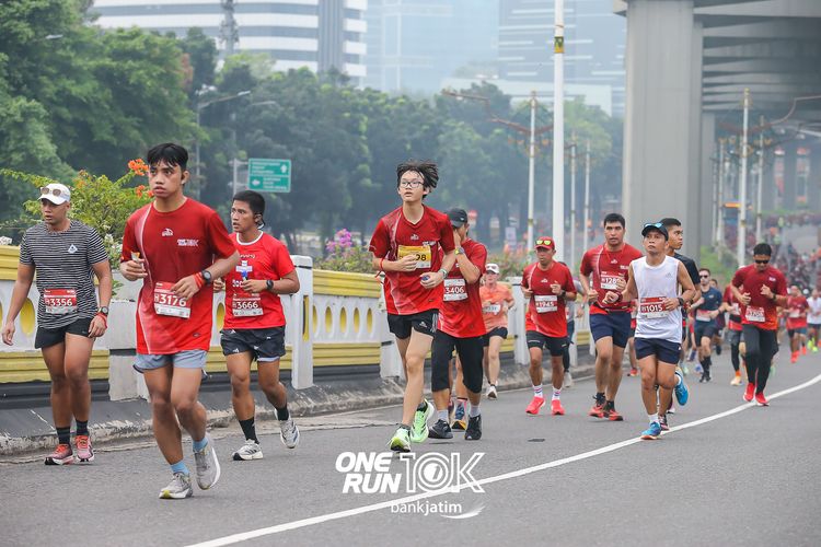 Race photo from ONE RUN 10 K