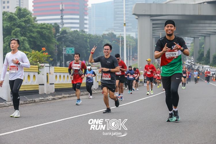 Race photo from ONE RUN 10 K