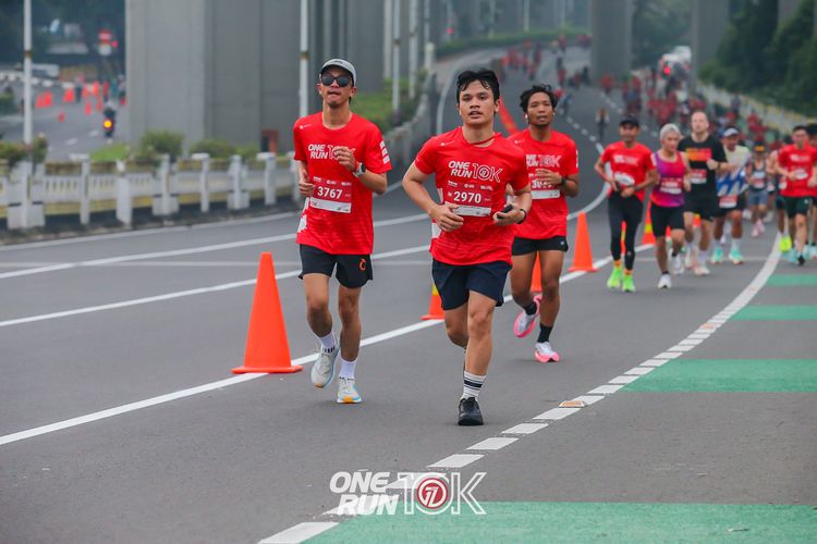 Race photo from ONE RUN 10K 2025
