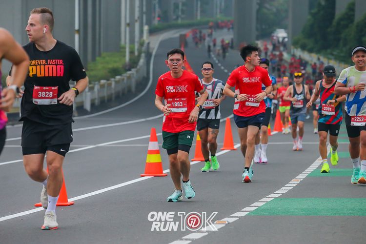 Race photo from ONE RUN 10K 2025