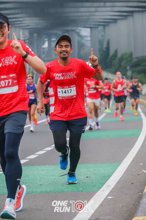 Race photo from ONE RUN 10K 2025