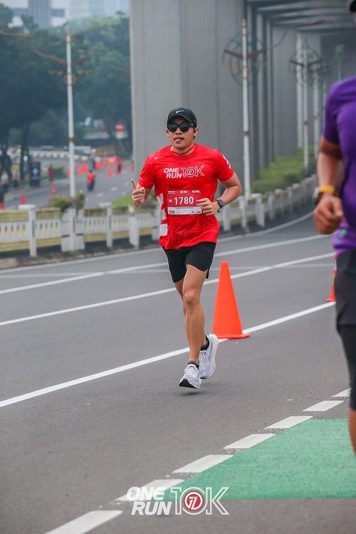 Race photo from ONE RUN 10K 2025