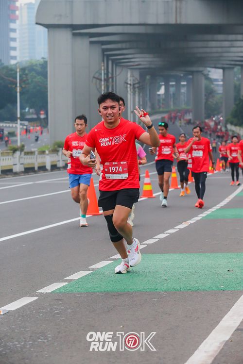 Race photo from ONE RUN 10K 2025