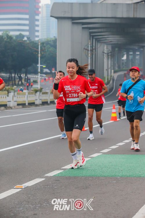 Race photo from ONE RUN 10K 2025
