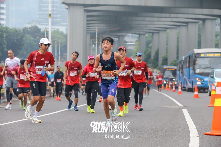 Race photo from ONE RUN 10 K