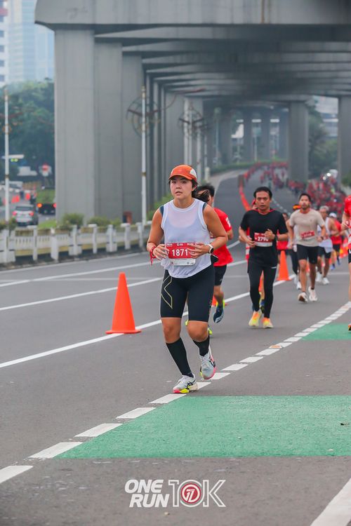 Race photo from ONE RUN 10K 2025