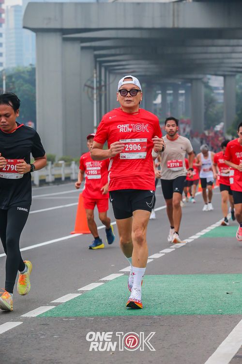 Race photo from ONE RUN 10K 2025