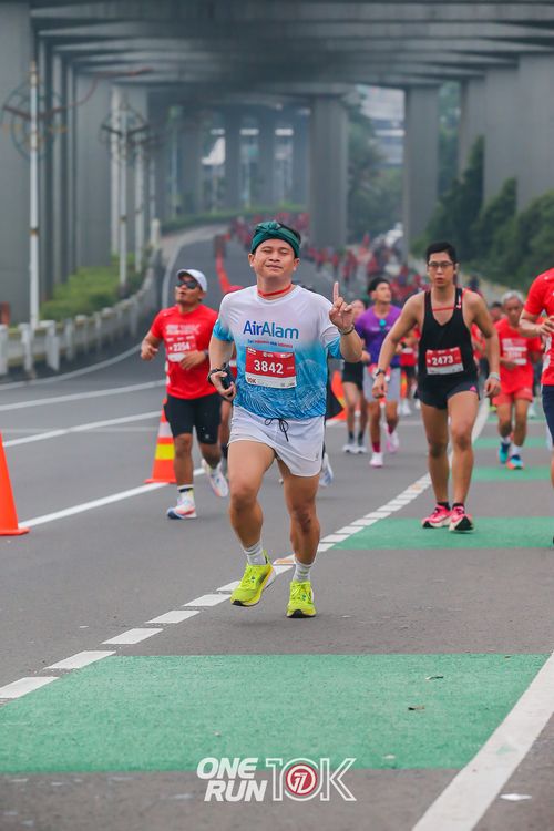 Race photo from ONE RUN 10K 2025
