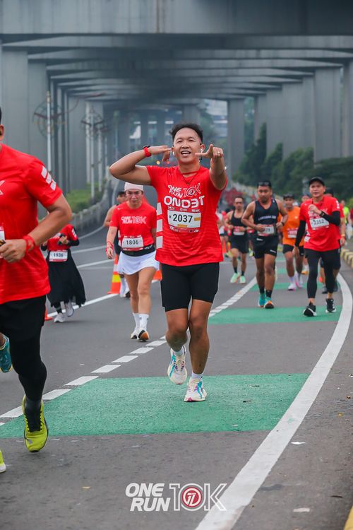 Race photo from ONE RUN 10K 2025
