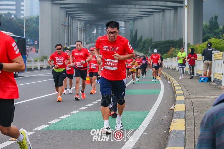 Race photo from ONE RUN 10K 2025