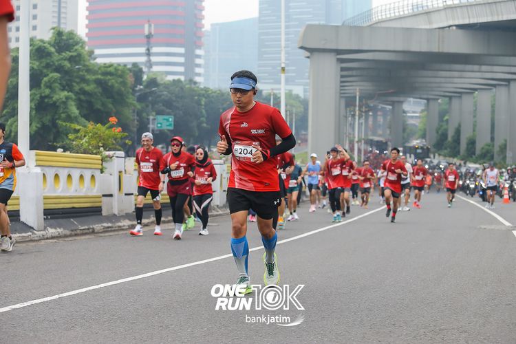 Race photo from ONE RUN 10 K