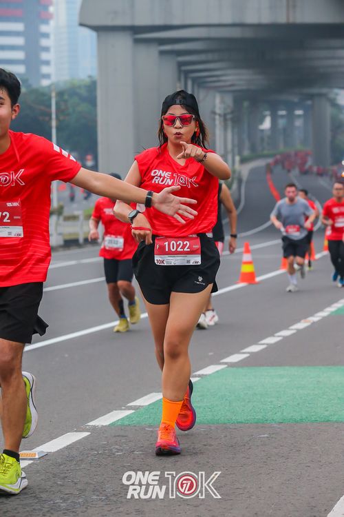 Race photo from ONE RUN 10K 2025