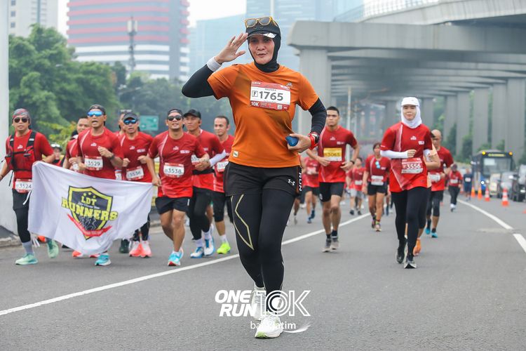 Race photo from ONE RUN 10 K