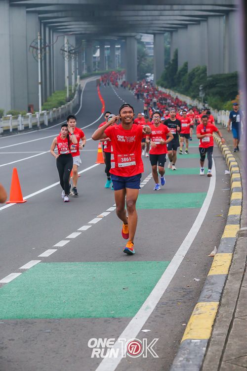 Race photo from ONE RUN 10K 2025