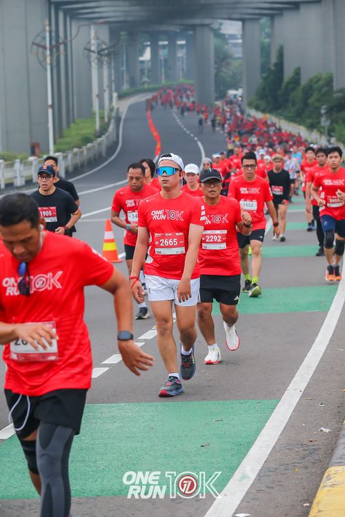 Race photo from ONE RUN 10K 2025
