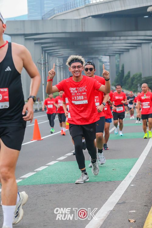 Race photo from ONE RUN 10K 2025