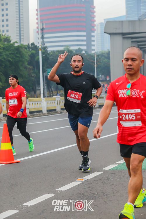 Race photo from ONE RUN 10K 2025