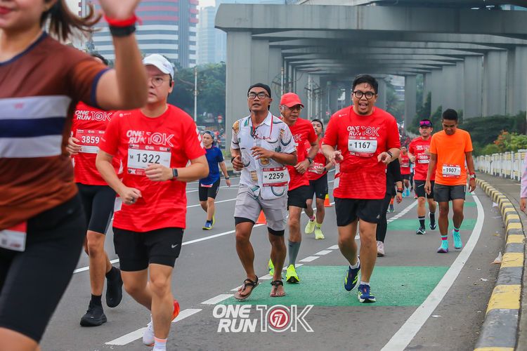 Race photo from ONE RUN 10K 2025