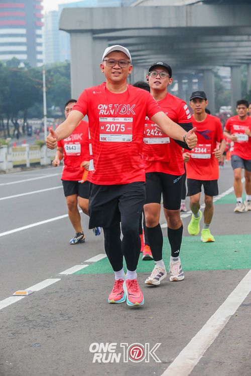 Race photo from ONE RUN 10K 2025