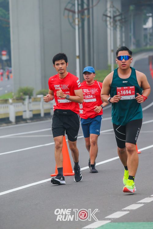 Race photo from ONE RUN 10K 2025