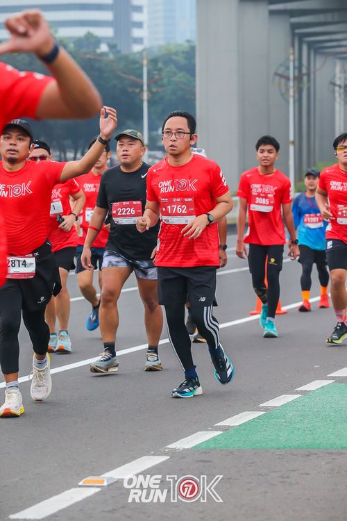 Race photo from ONE RUN 10K 2025