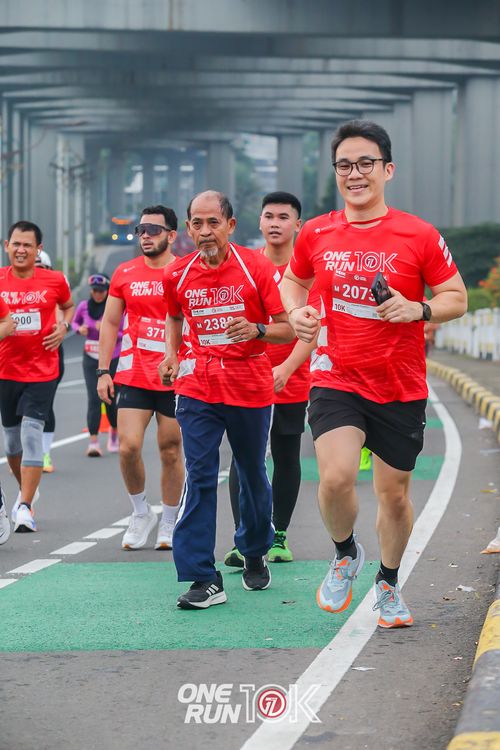 Race photo from ONE RUN 10K 2025