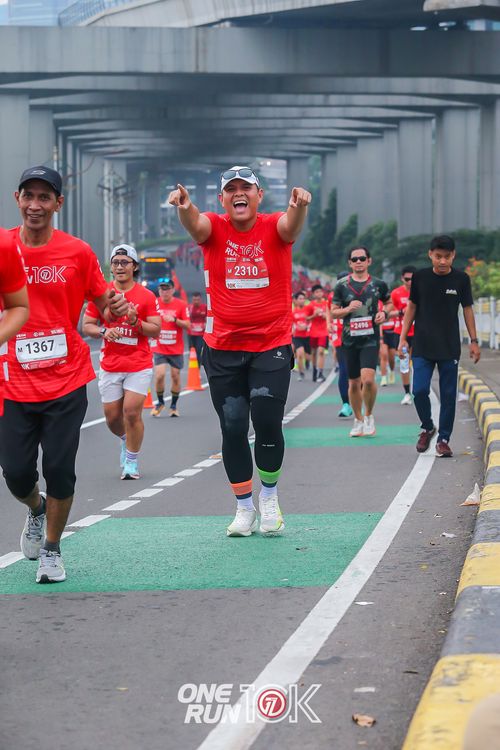 Race photo from ONE RUN 10K 2025