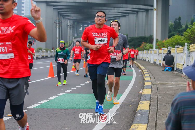 Race photo from ONE RUN 10K 2025