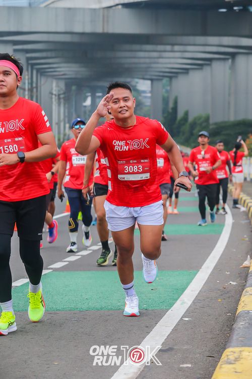 Race photo from ONE RUN 10K 2025