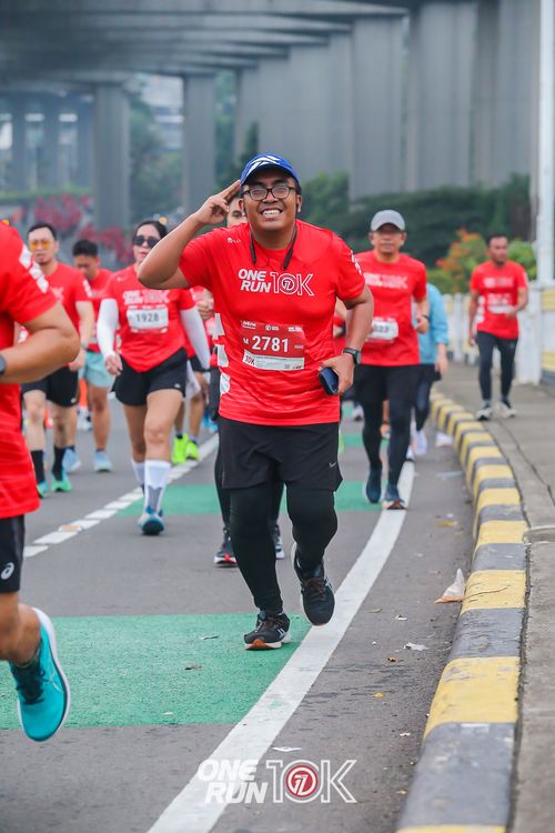 Race photo from ONE RUN 10K 2025