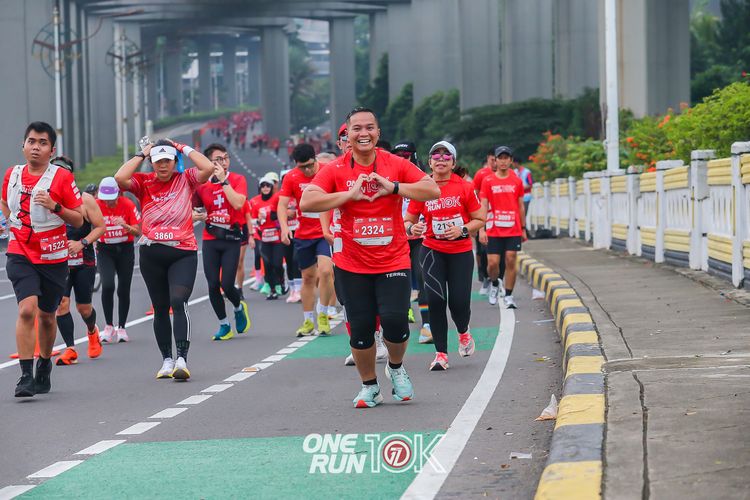 Race photo from ONE RUN 10K 2025