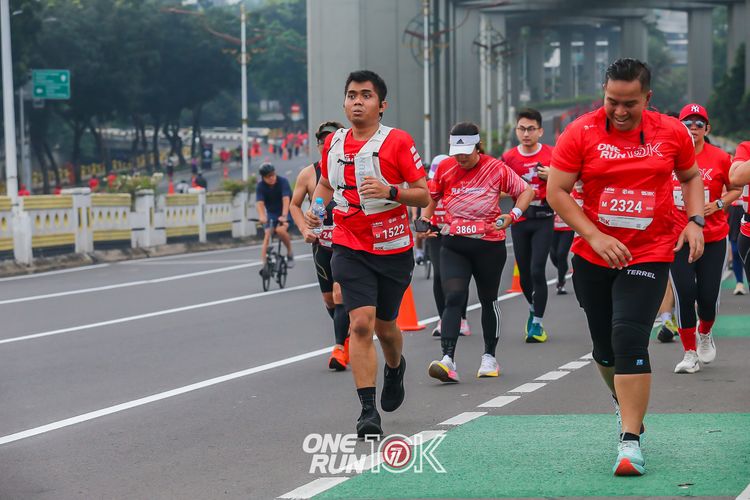 Race photo from ONE RUN 10K 2025