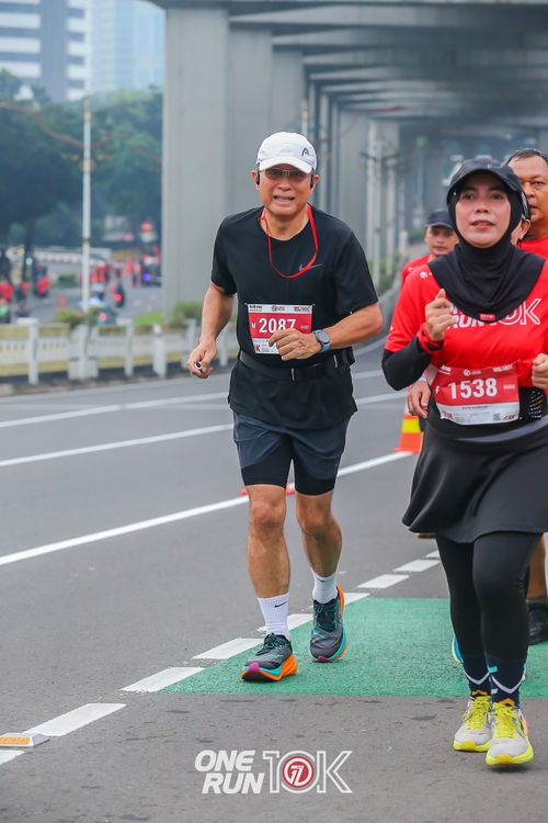 Race photo from ONE RUN 10K 2025
